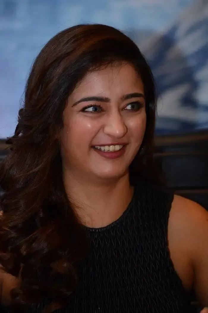 Indian Actress Akshara Haasan Smiling Face Closeup